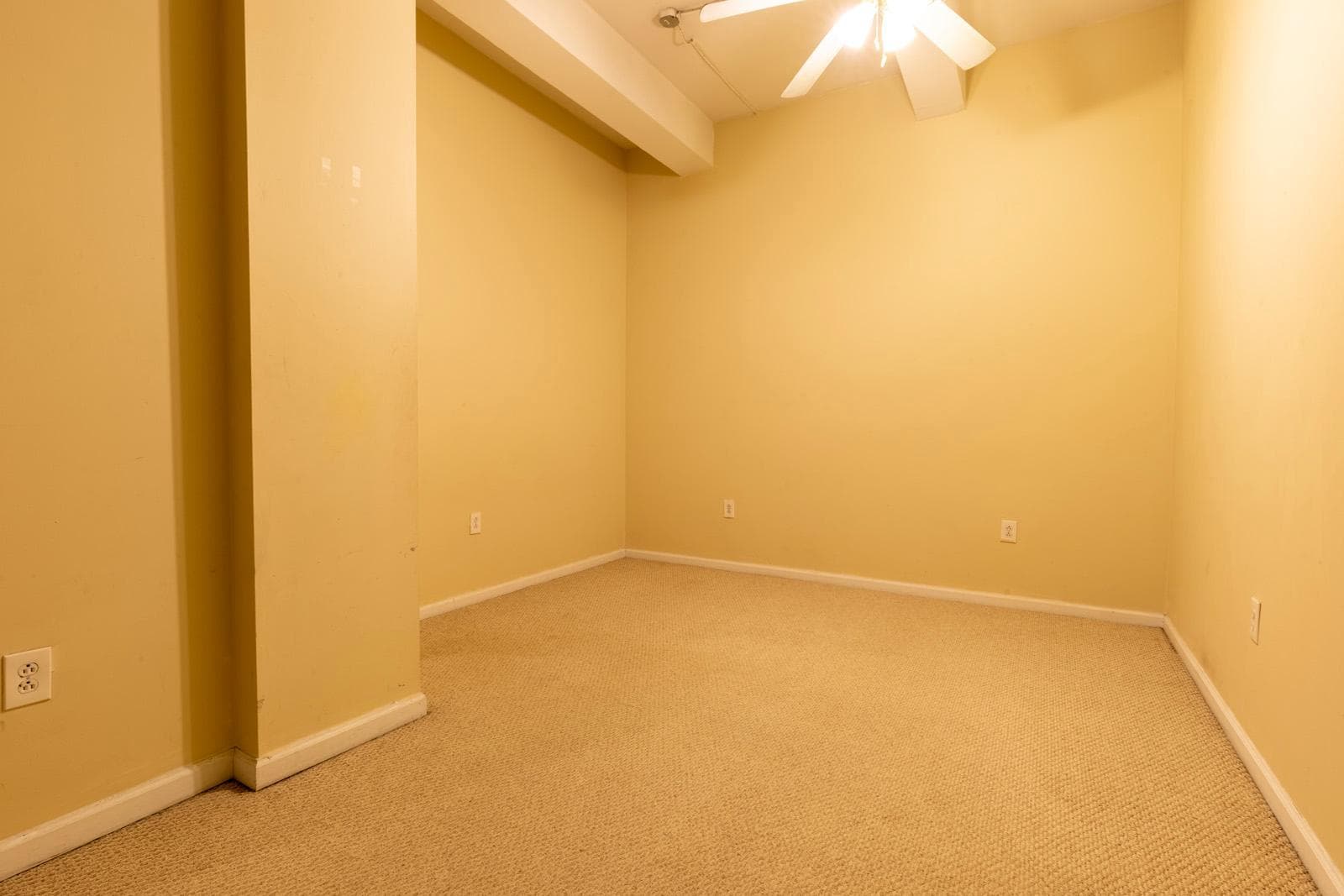 1324 Locust Street #1602 photo 16