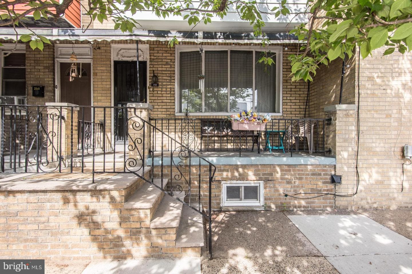 2561 E Somerset Street photo 11