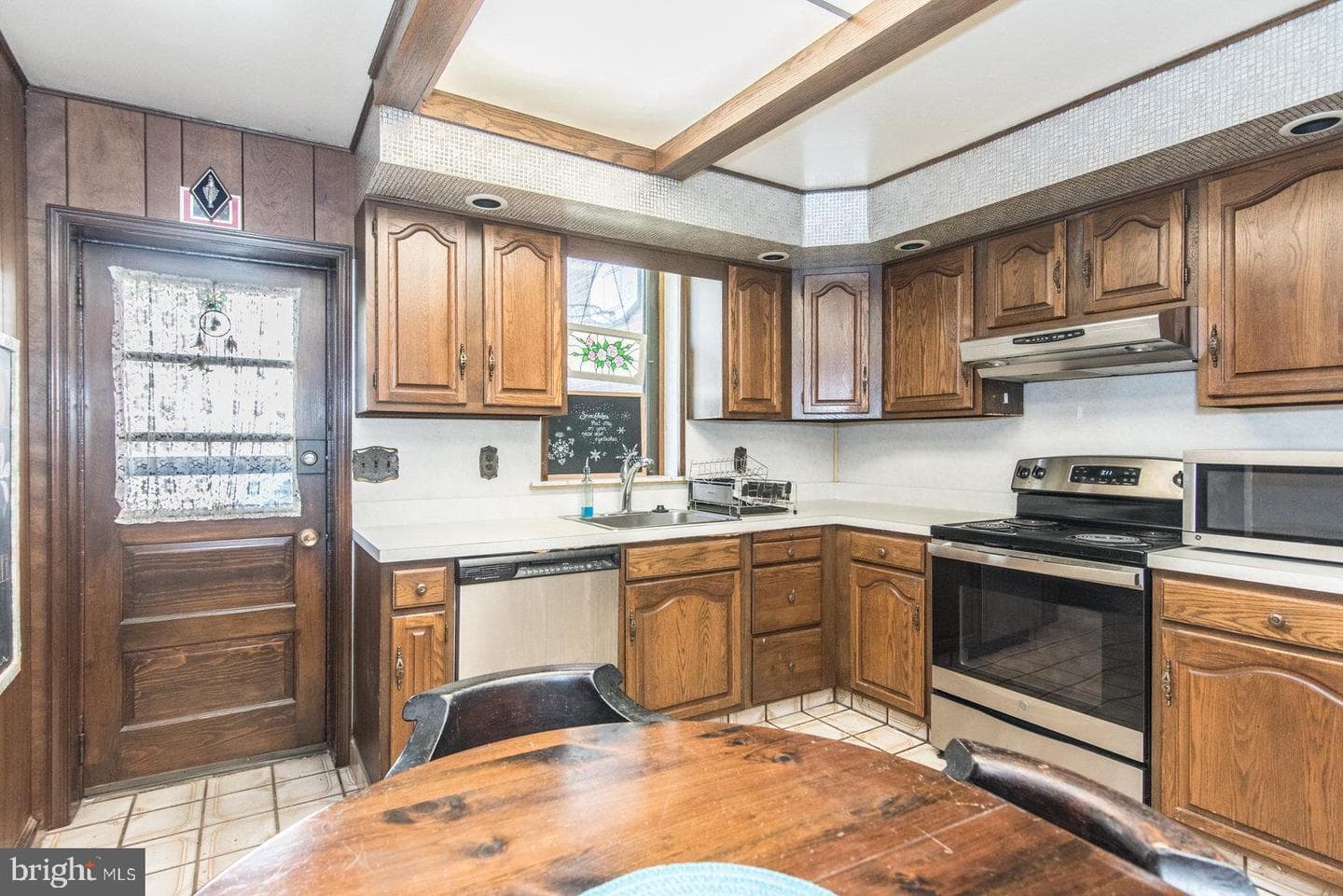 2561 E Somerset Street photo 39