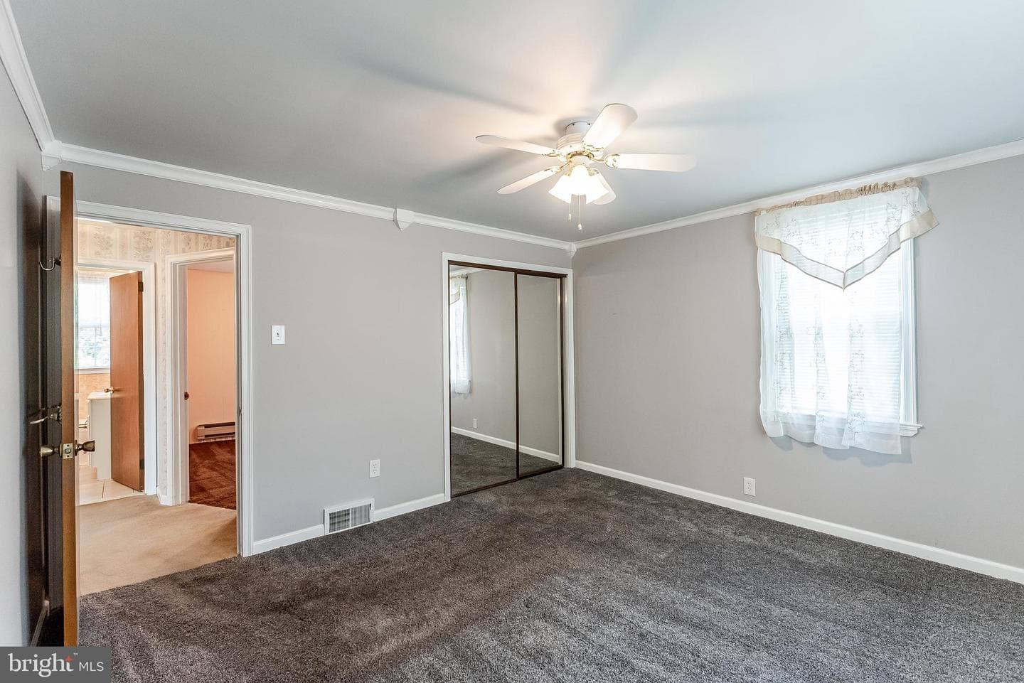 9546 Rising Sun Avenue photo 16