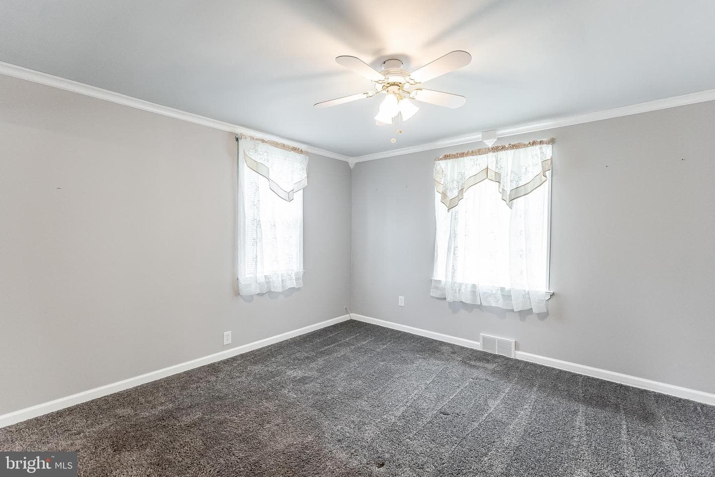 9546 Rising Sun Avenue photo 17
