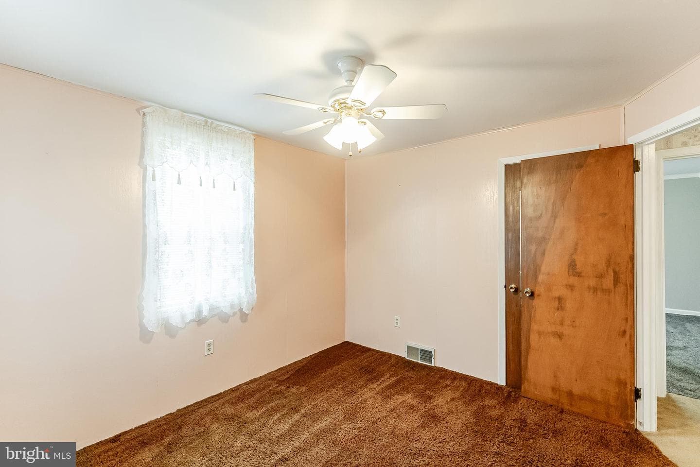 9546 Rising Sun Avenue photo 19