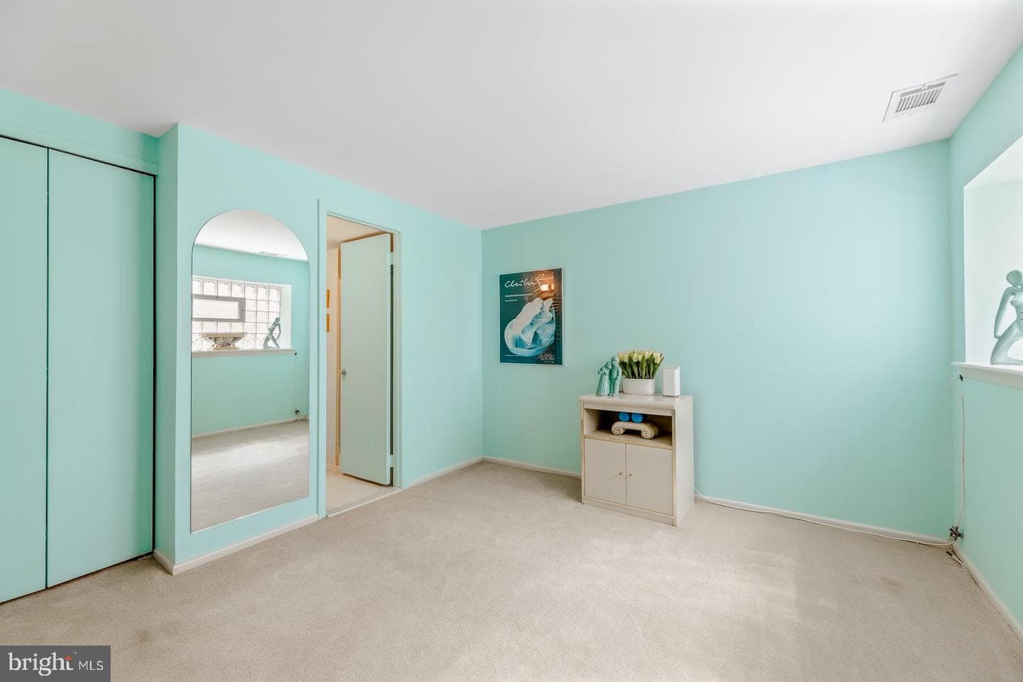 1115 Foster Street photo 25