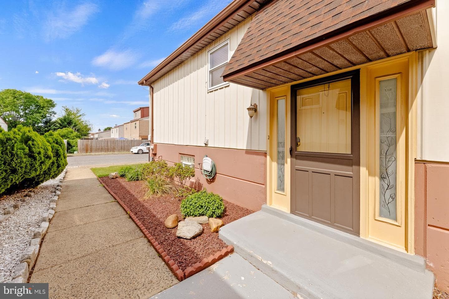 1115 Foster Street photo 4
