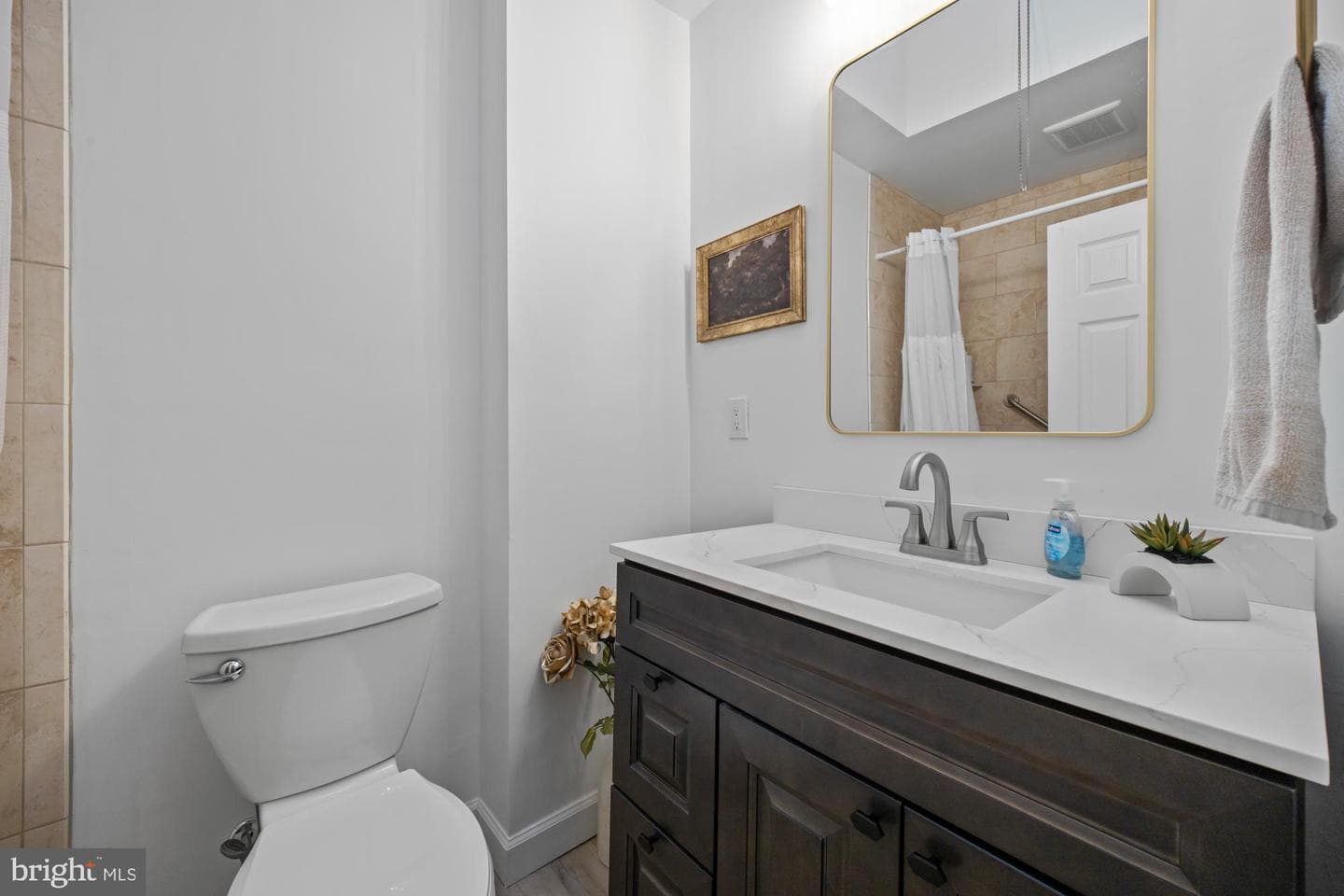 111 Village Lane photo 20