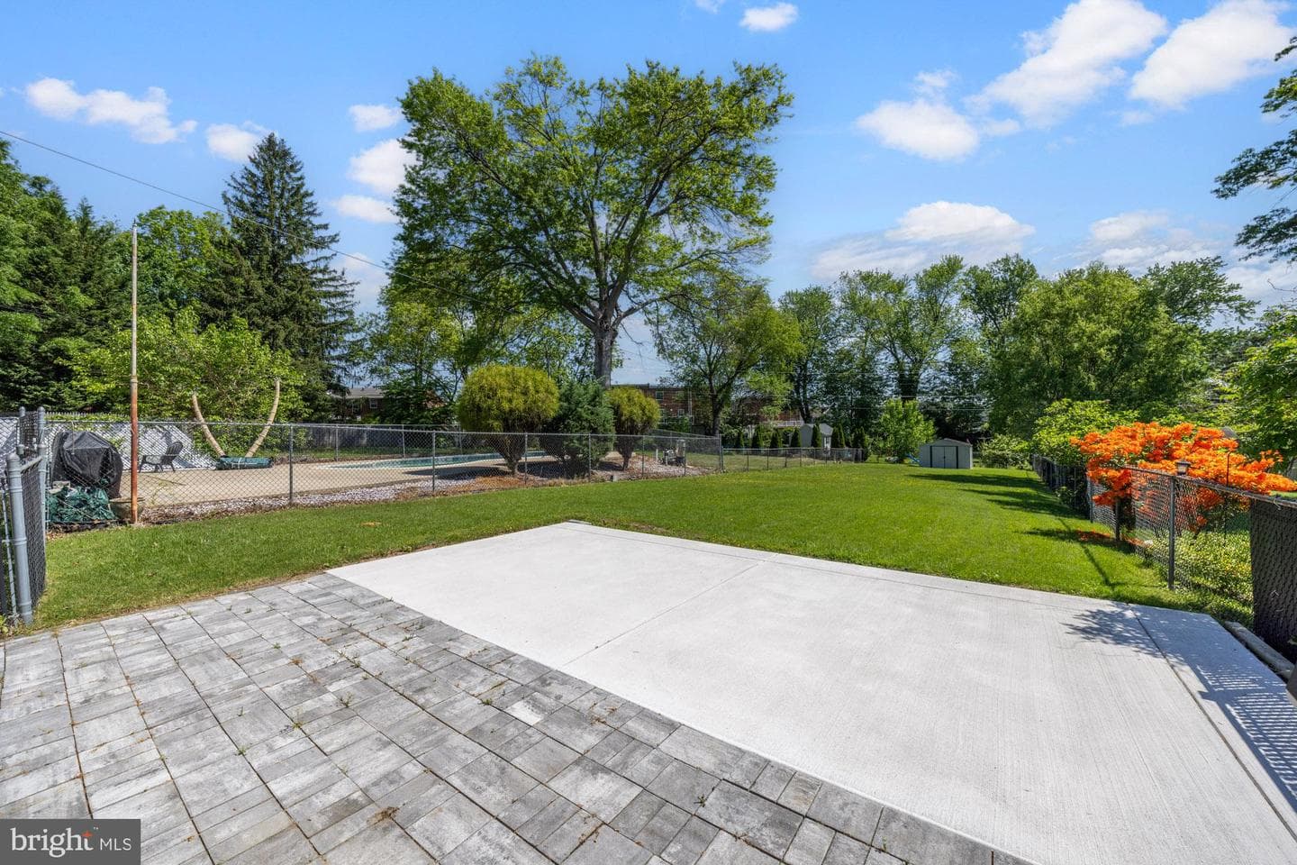 111 Village Lane photo 28