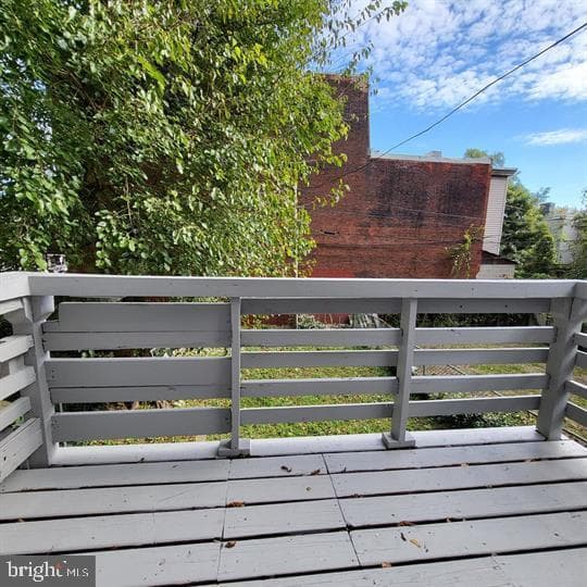 4551 Pulaski Avenue photo 44