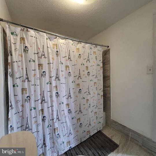 4551 Pulaski Avenue photo 49