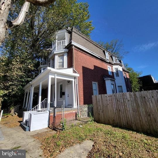 4551 Pulaski Avenue photo 5