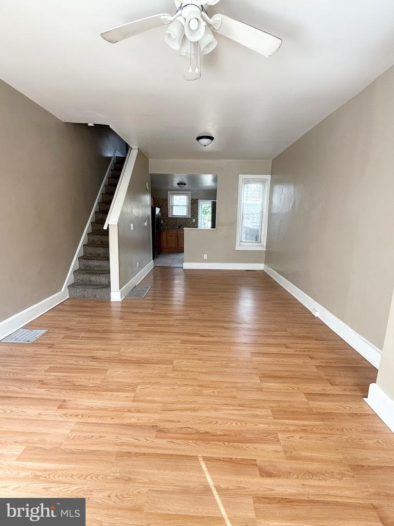2735 N Sydenham Street photo 2