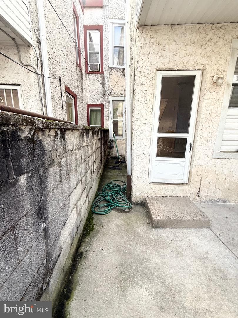 2735 N Sydenham Street photo 6