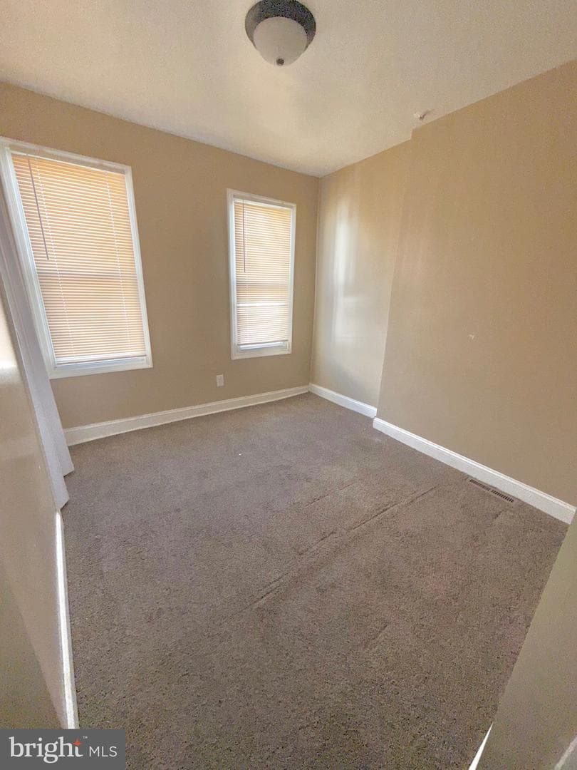 2735 N Sydenham Street photo 9