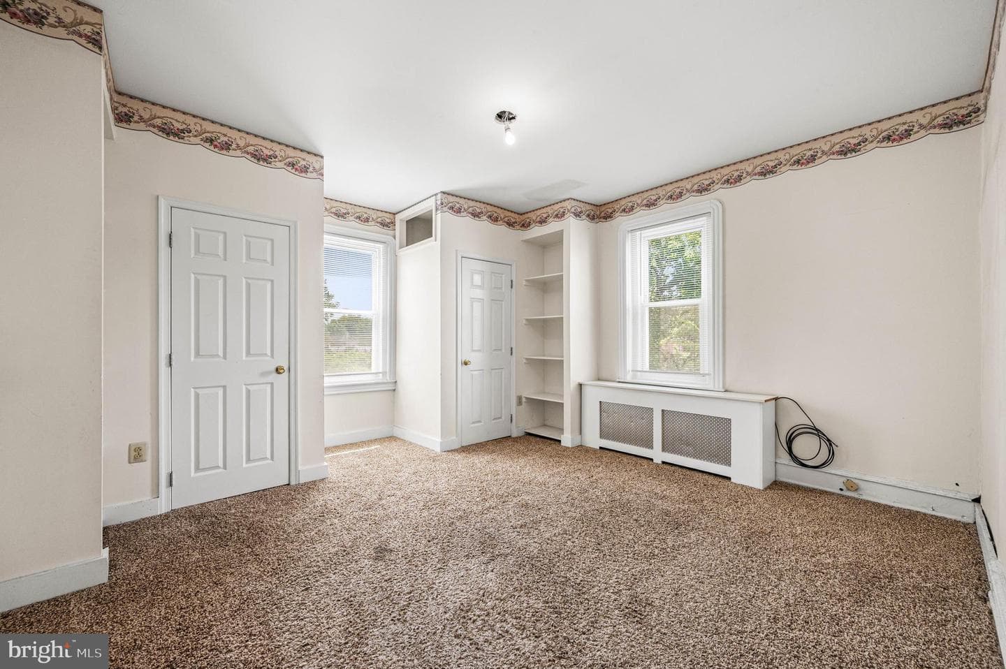 300 Gilham Street photo 13