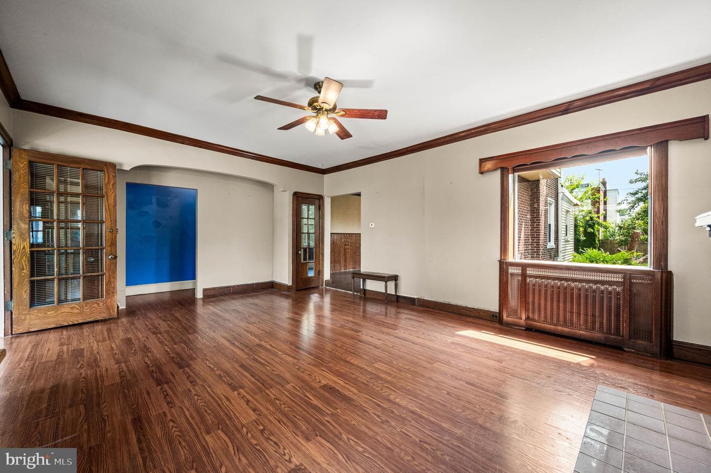 300 Gilham Street photo 5