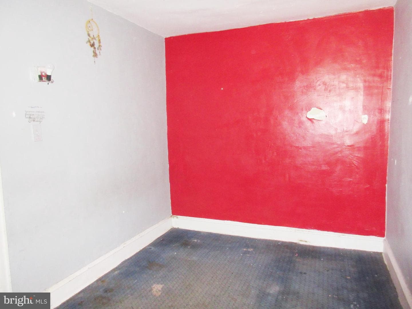 177 Roselyn Street photo 11
