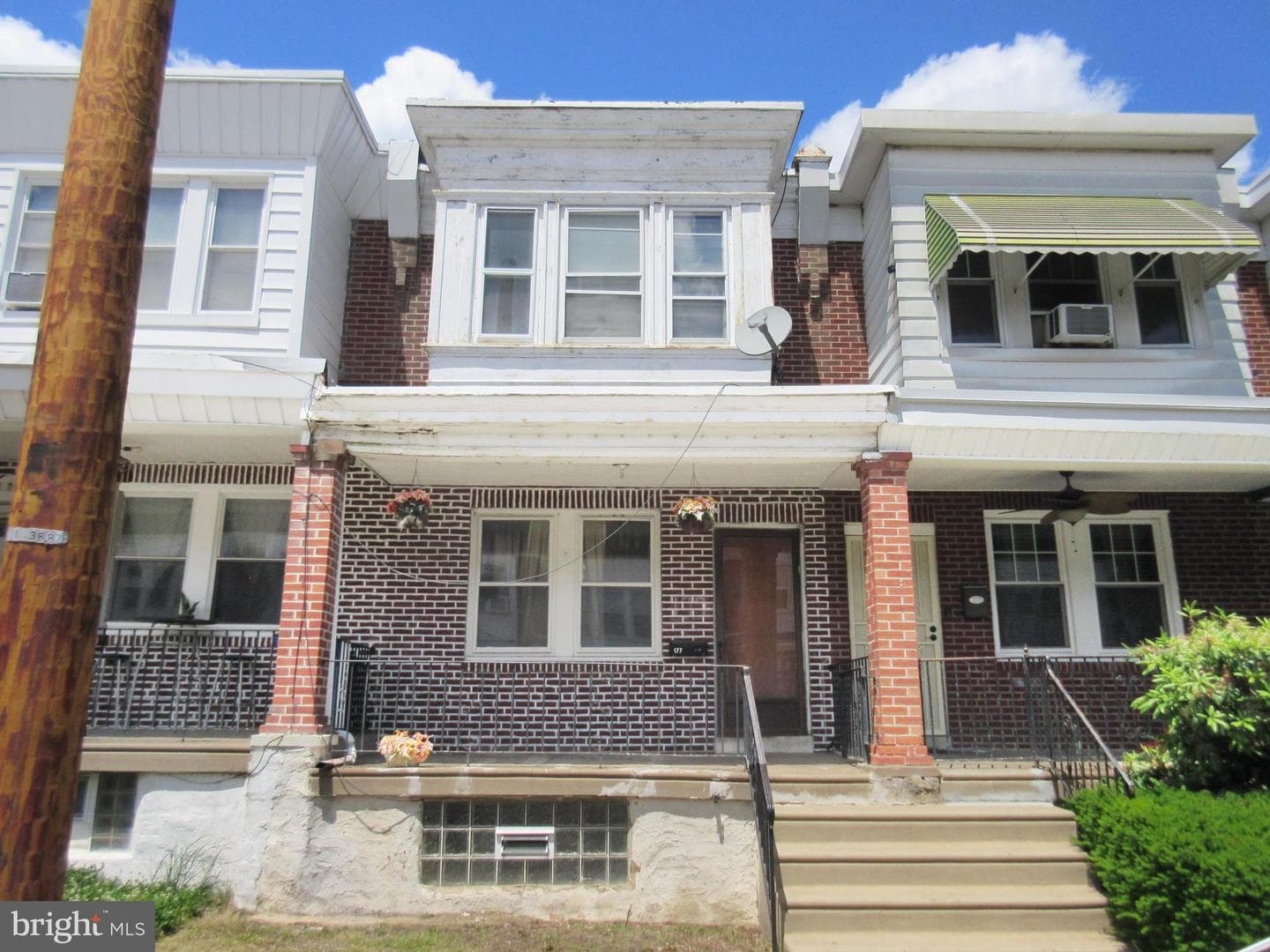 177 Roselyn Street photo 2