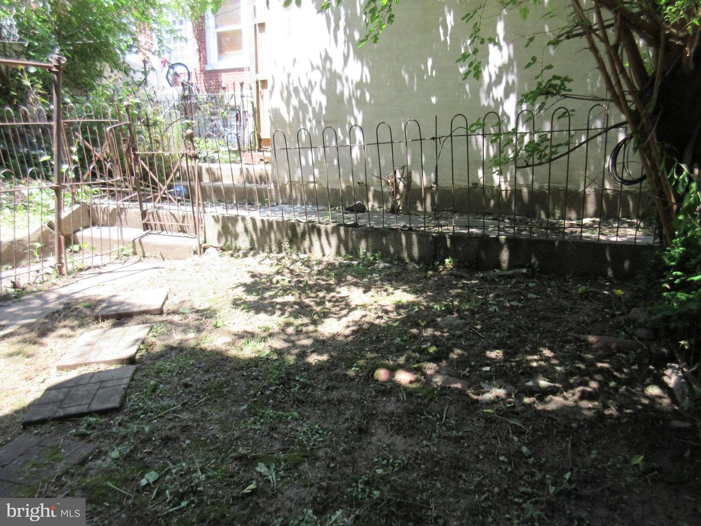 177 Roselyn Street photo 27