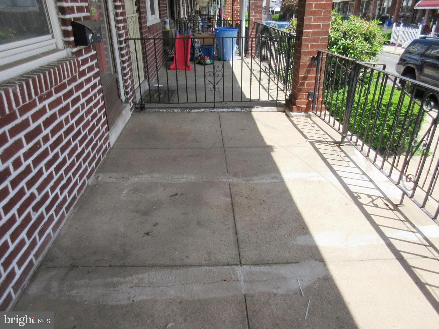 177 Roselyn Street photo 30