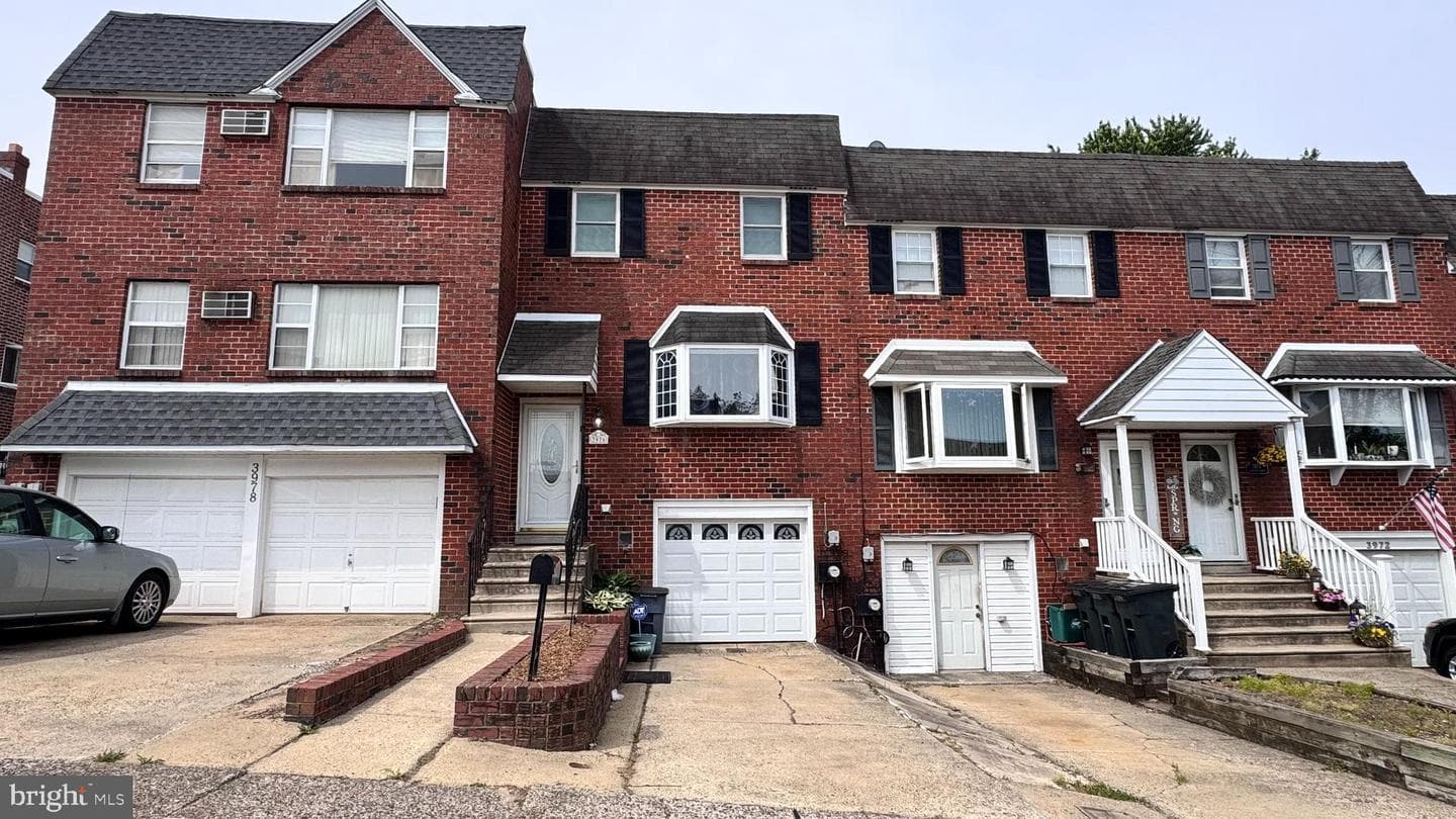 3976 Carteret Drive photo 1