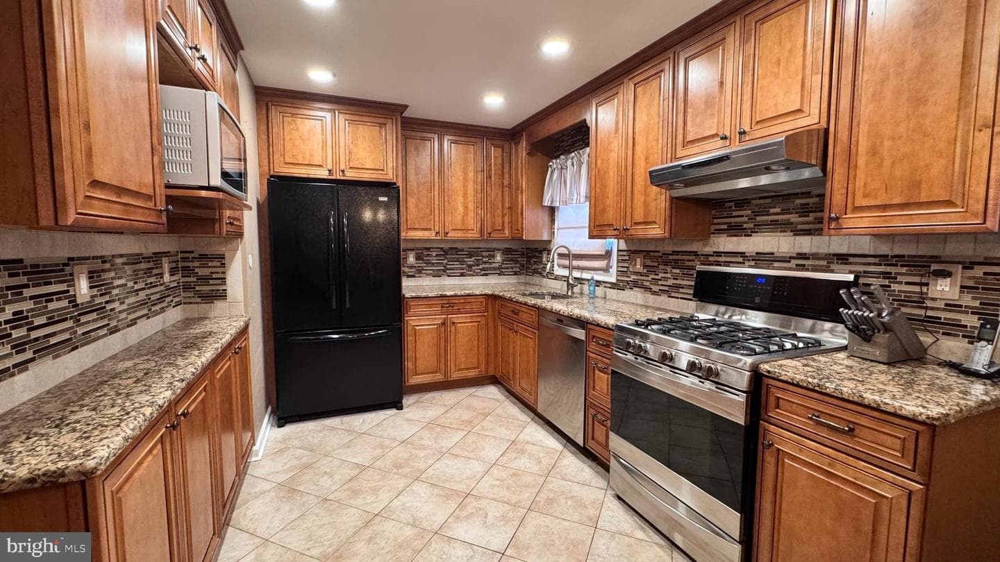 3976 Carteret Drive photo 4