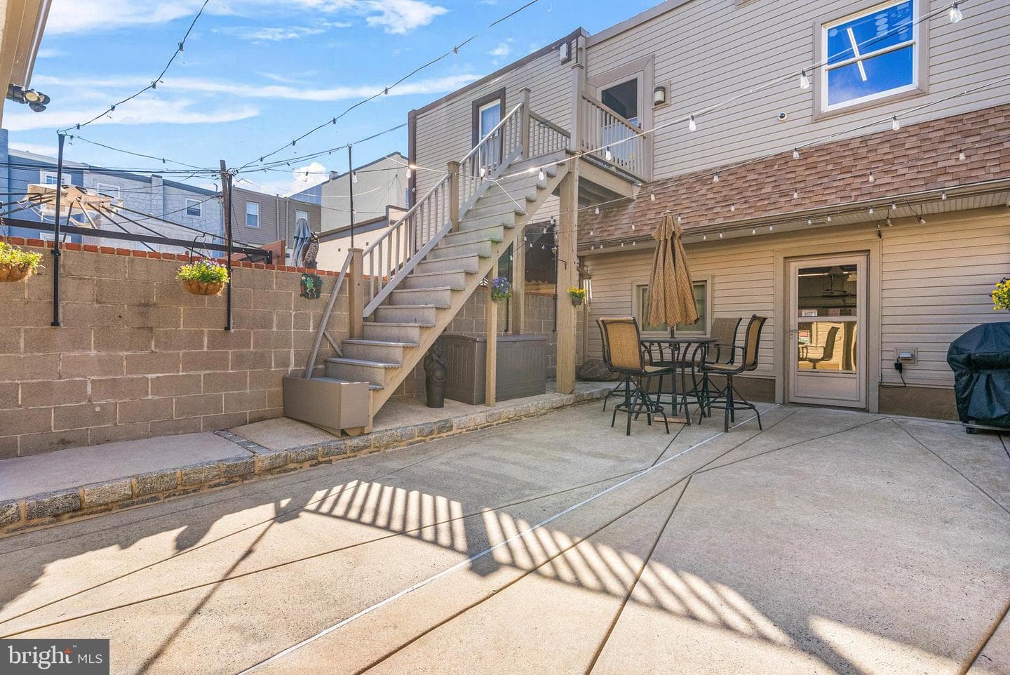 2671 Almond Street photo 29