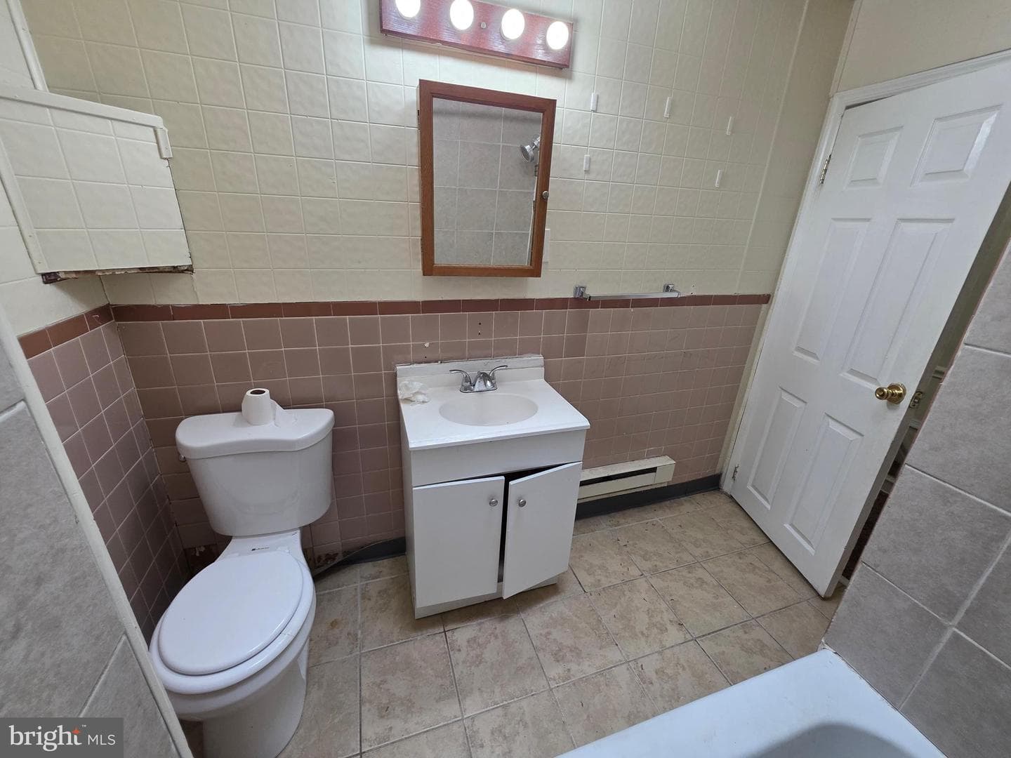 1710 Scattergood Street photo 36