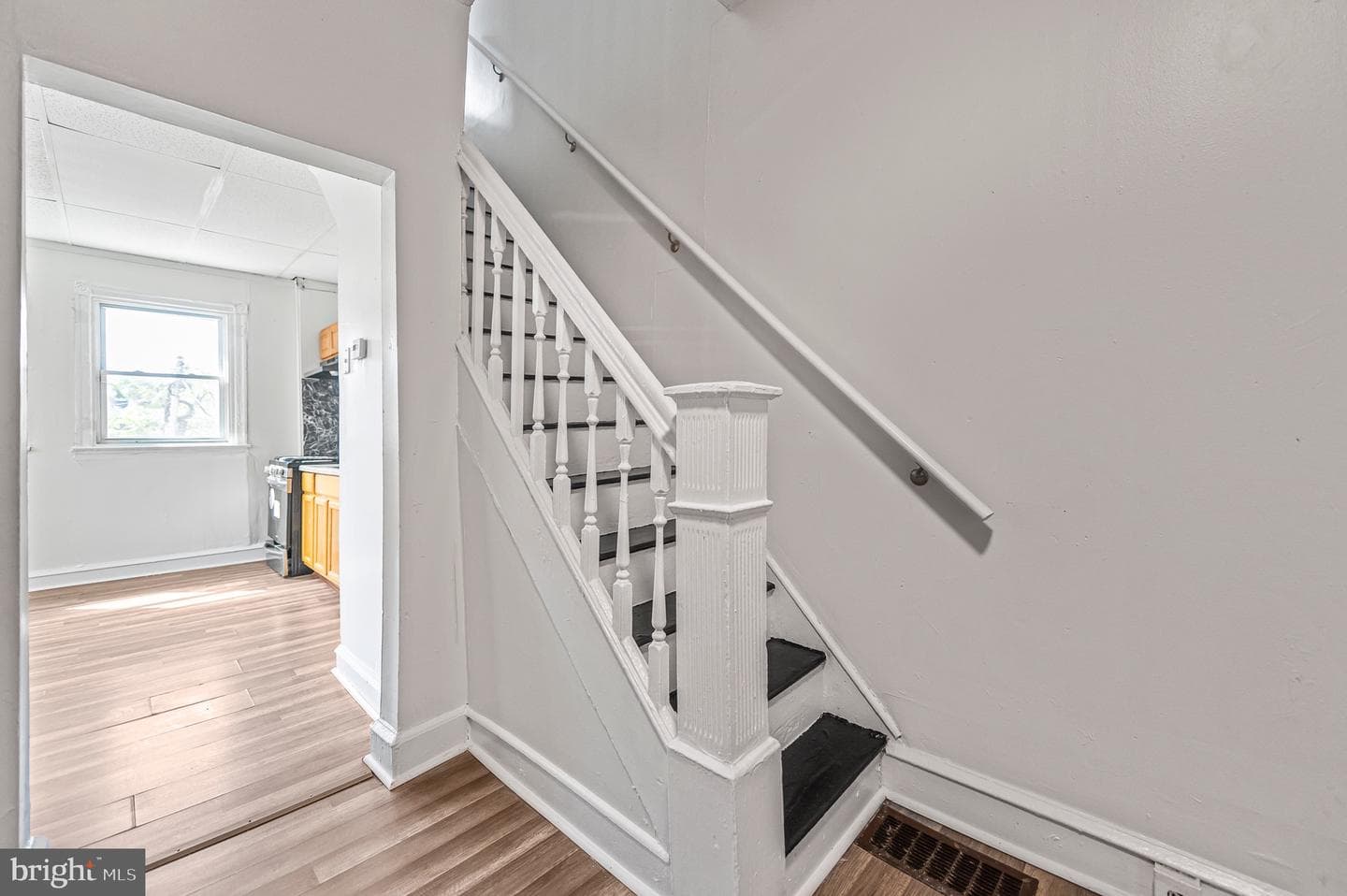 2204 Yelland Street photo 11