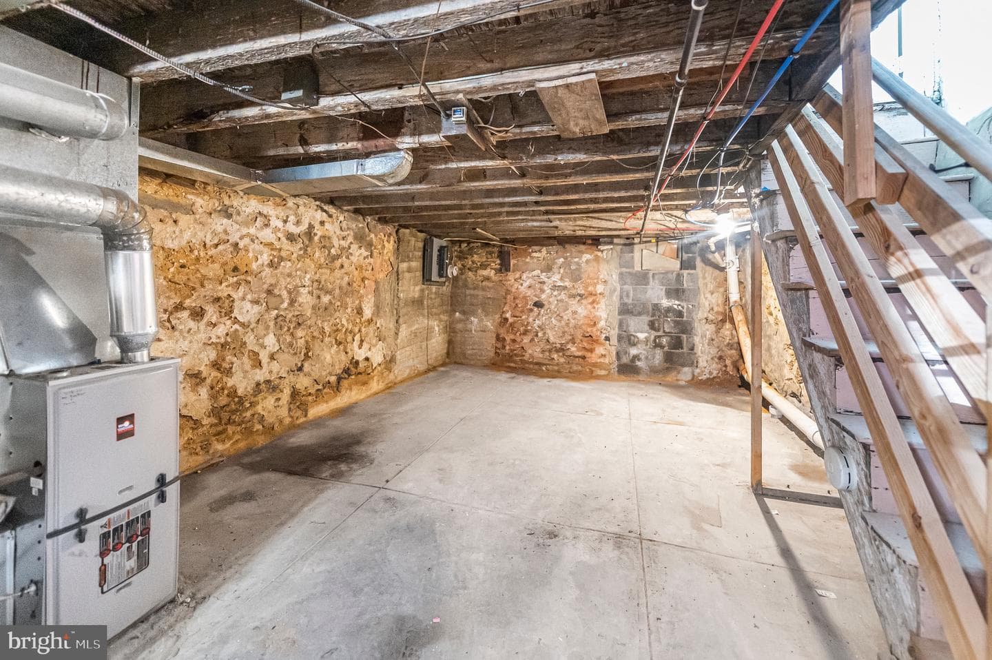 2204 Yelland Street photo 24