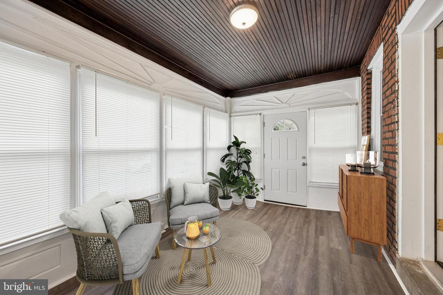 7017 Montague Street photo 2