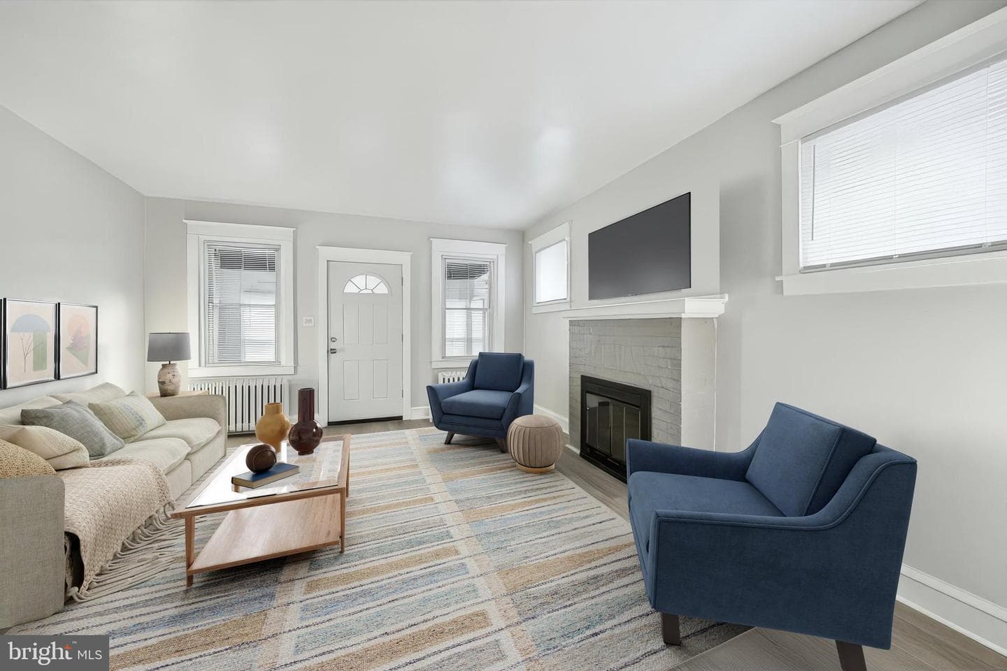 7017 Montague Street photo 4