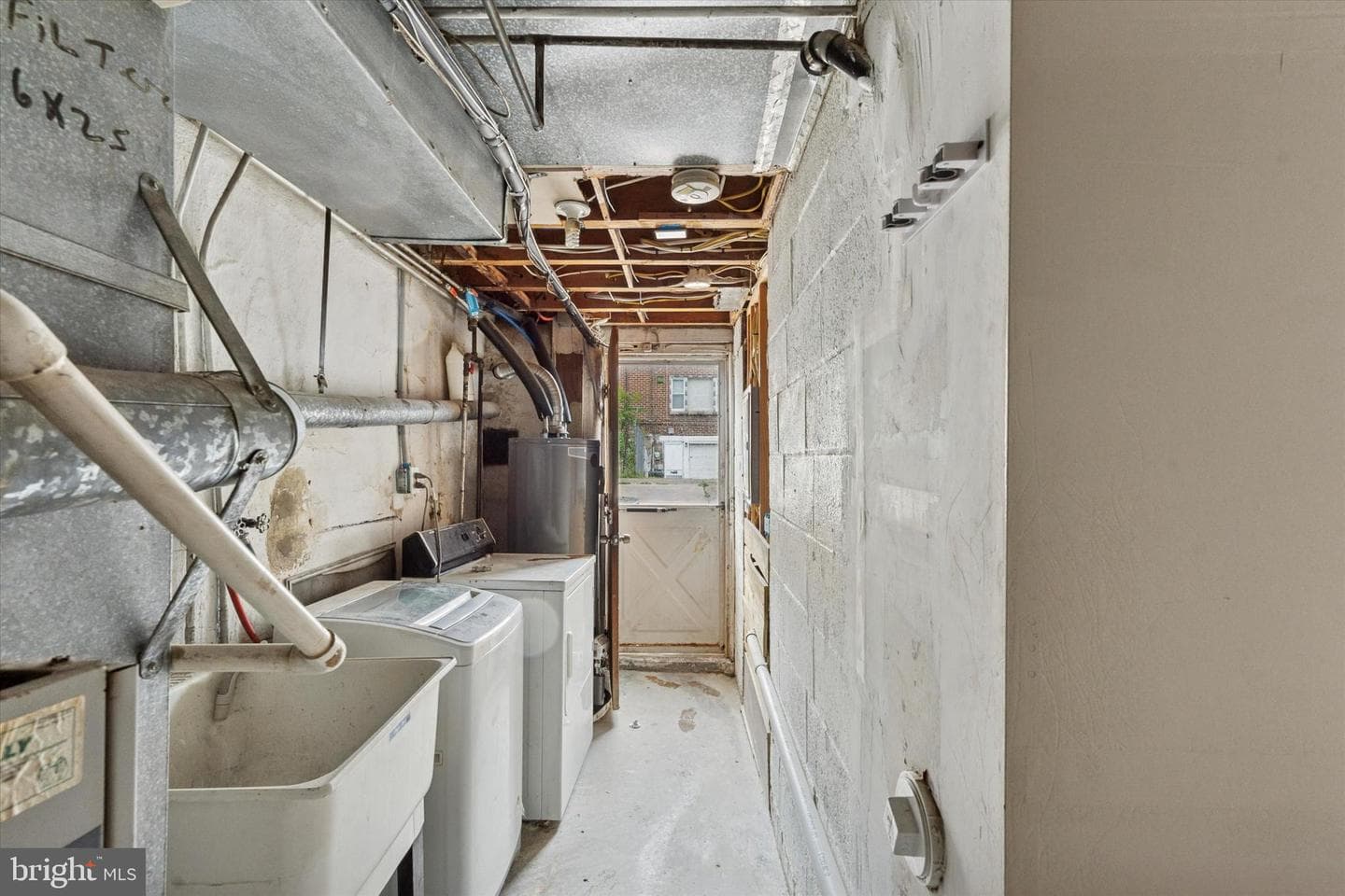 6329 Hegerman Street photo 21