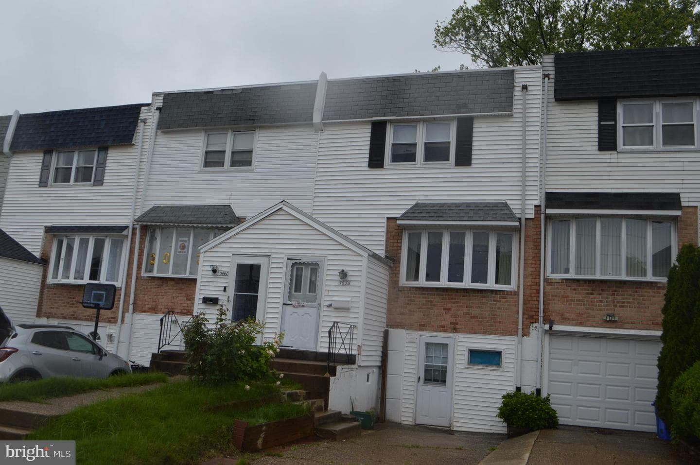 3658 N Hereford Lane photo 1