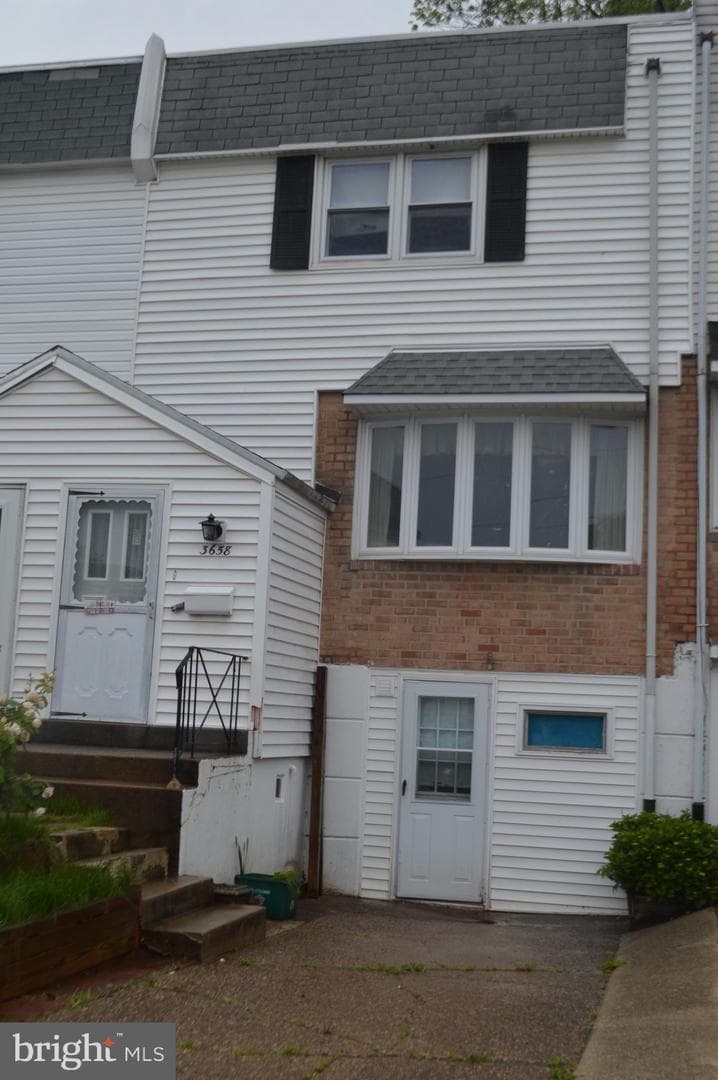 3658 N Hereford Lane photo 10