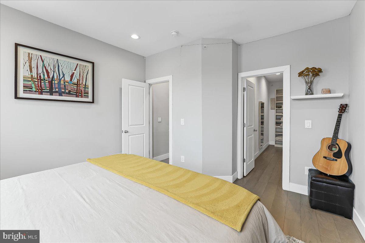 721 Daly Street photo 18