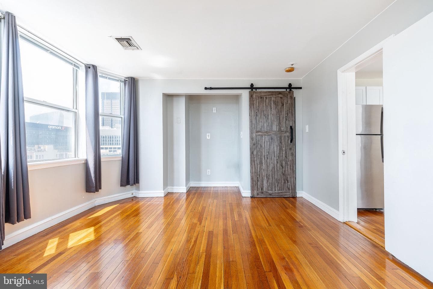 2135 Walnut Street #803 photo 29