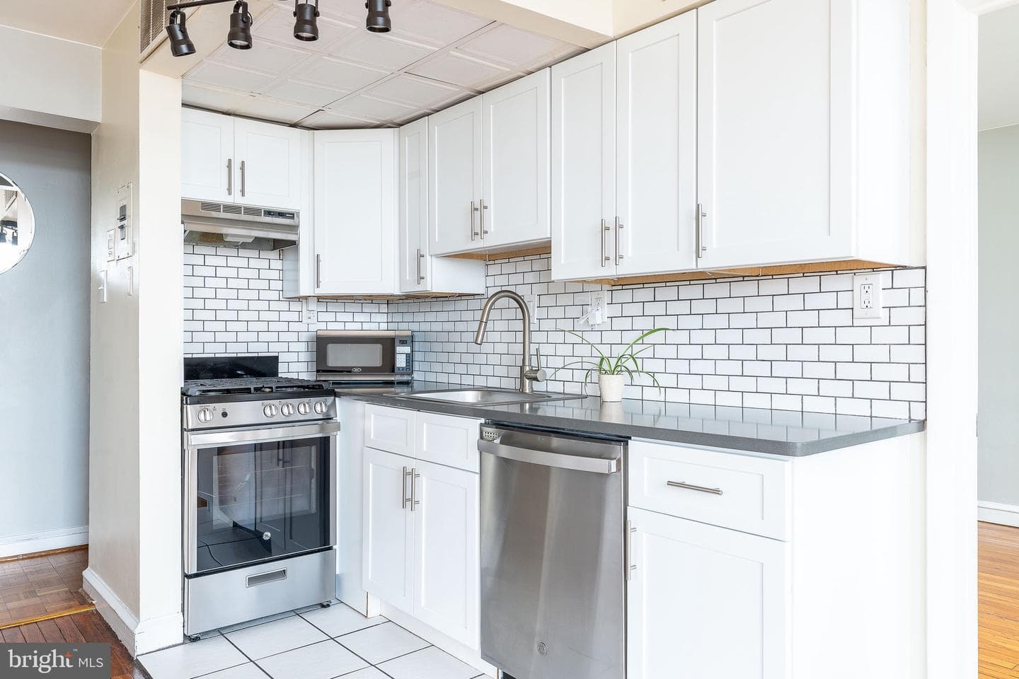 2135 Walnut Street #803 photo 5