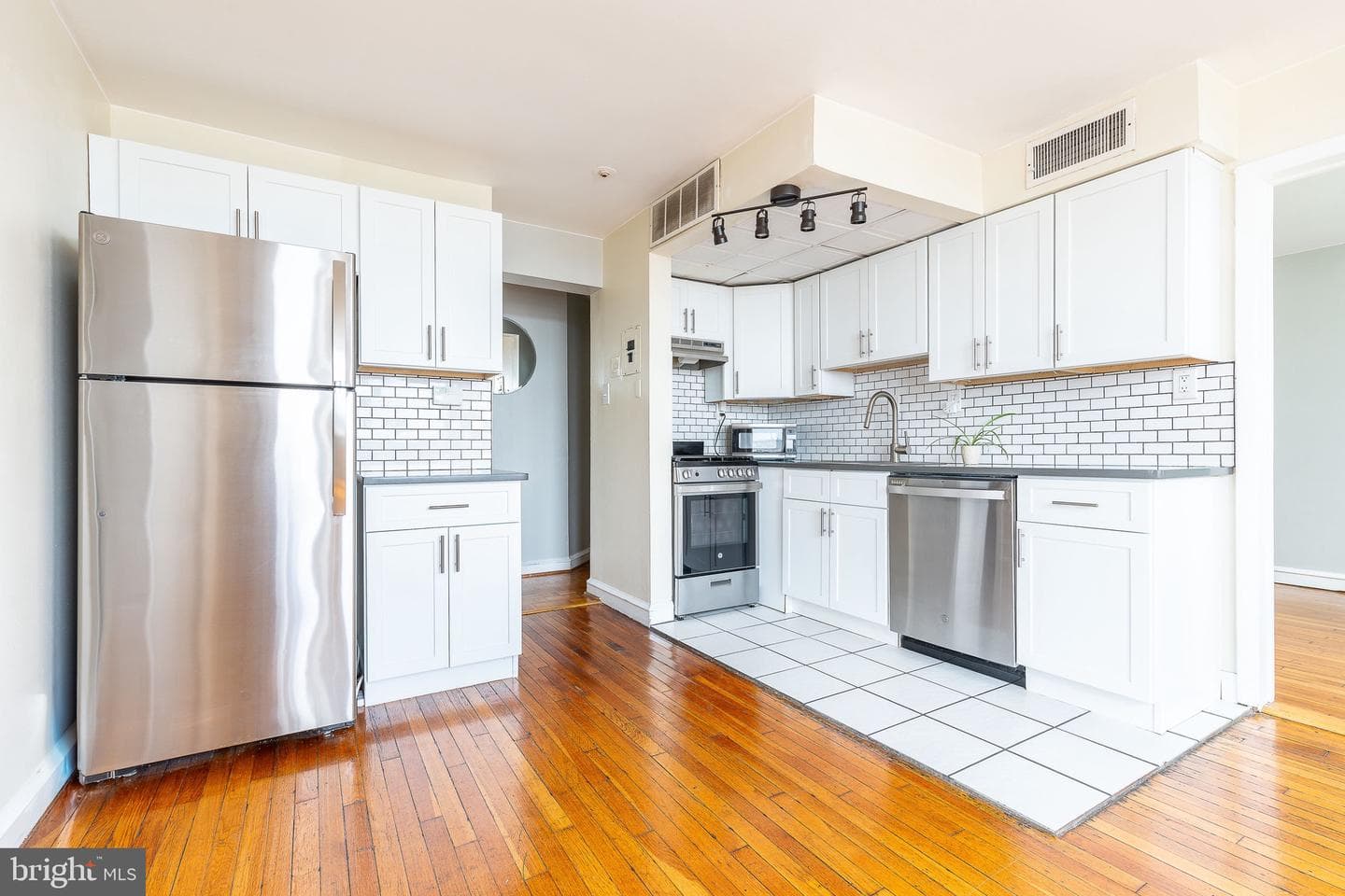 2135 Walnut Street #803 photo 7