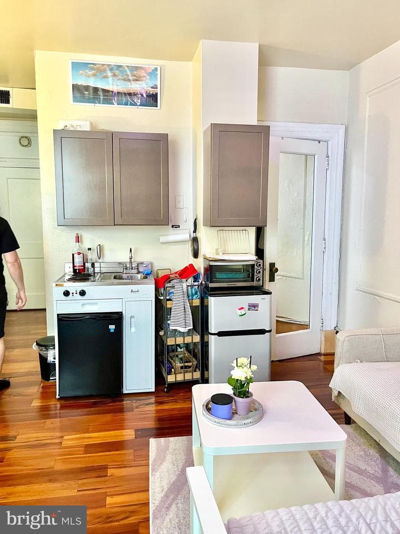1324 Locust Street #1017 photo 7