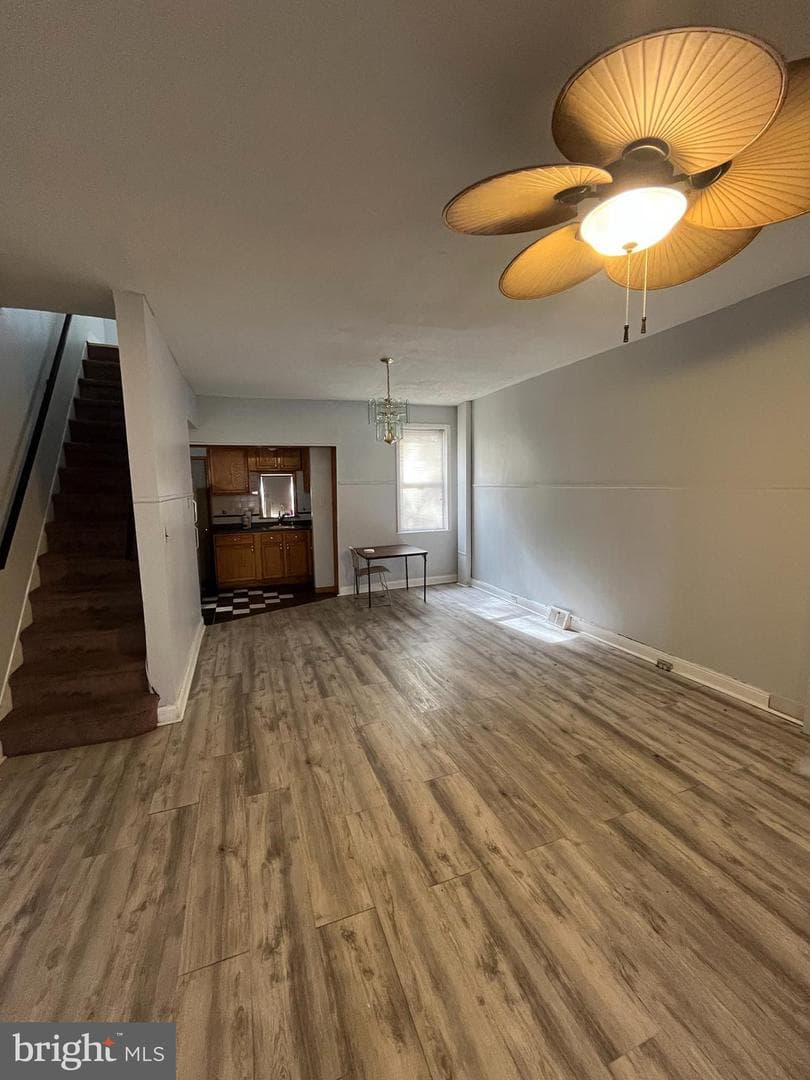 3639 N Darien Street photo 6