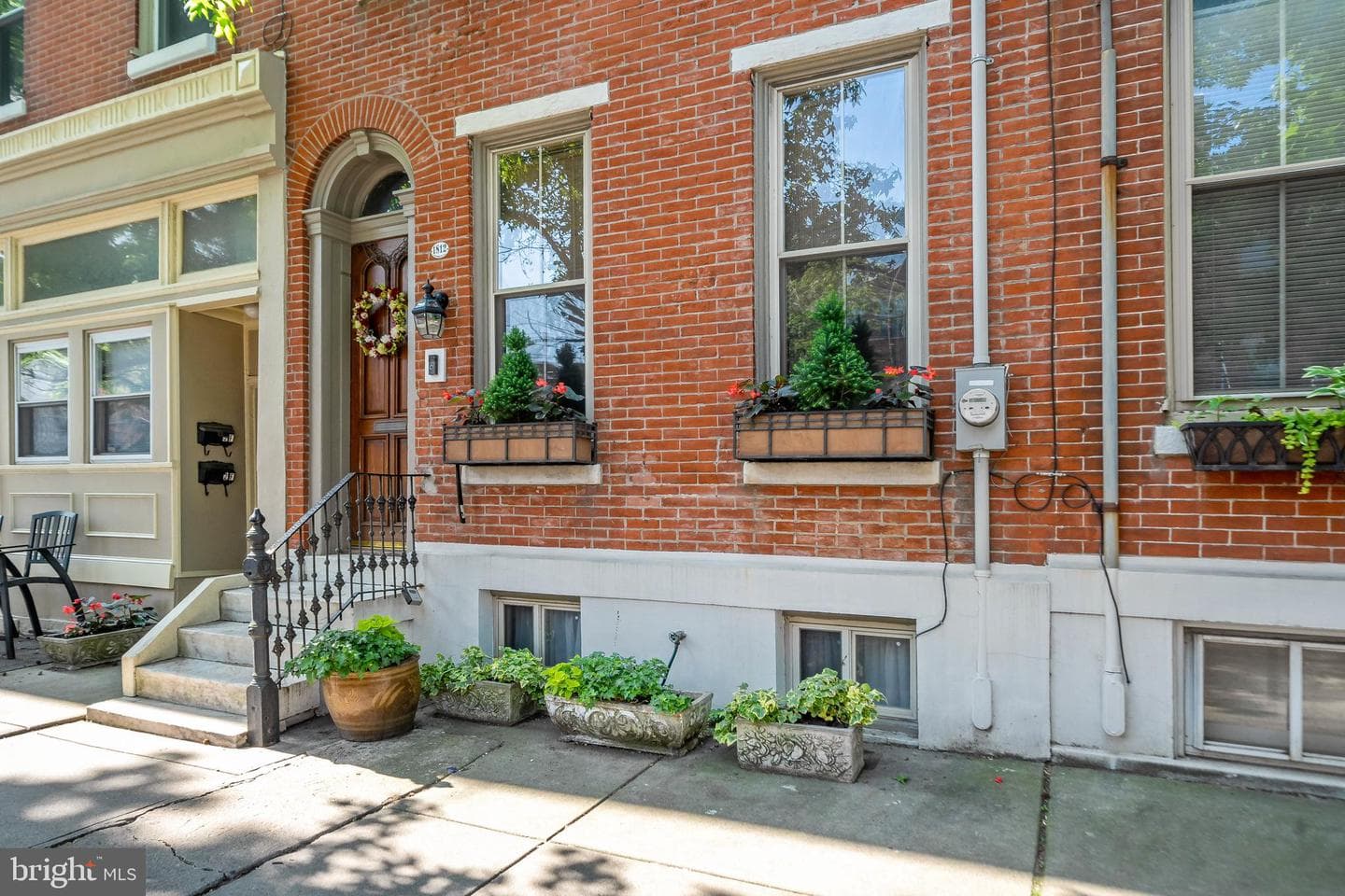 1812 Fairmount Avenue photo 1