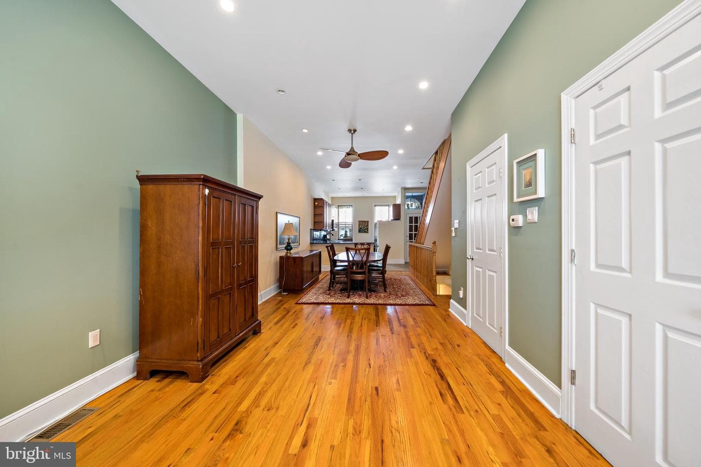 1812 Fairmount Avenue photo 8