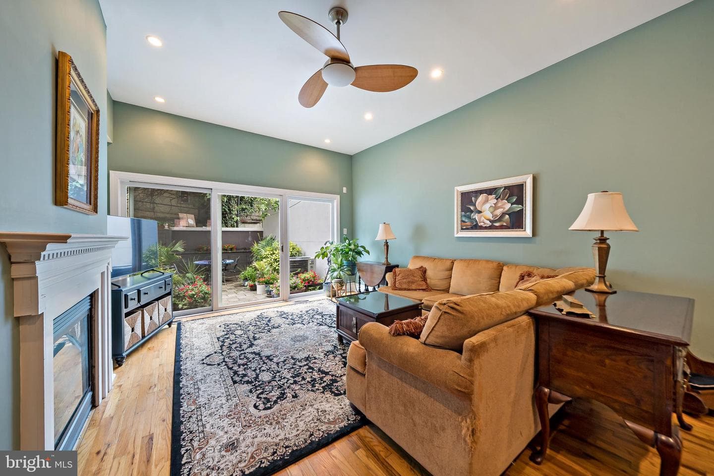 1812 Fairmount Avenue photo 9