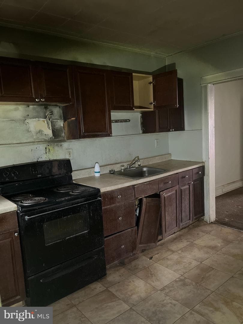 2247 E Cambria Street photo 6