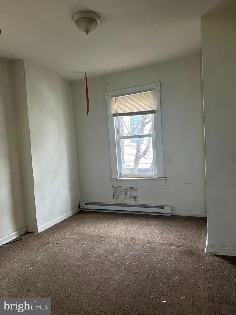 2247 E Cambria Street photo 7