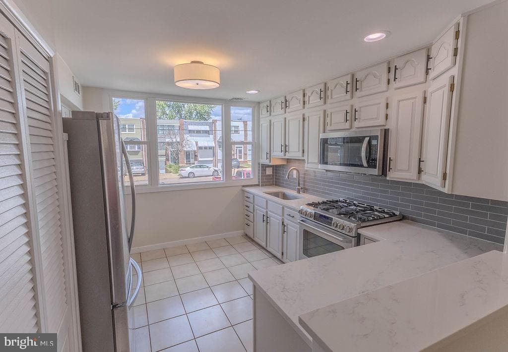 4128 Whiting Road photo 9