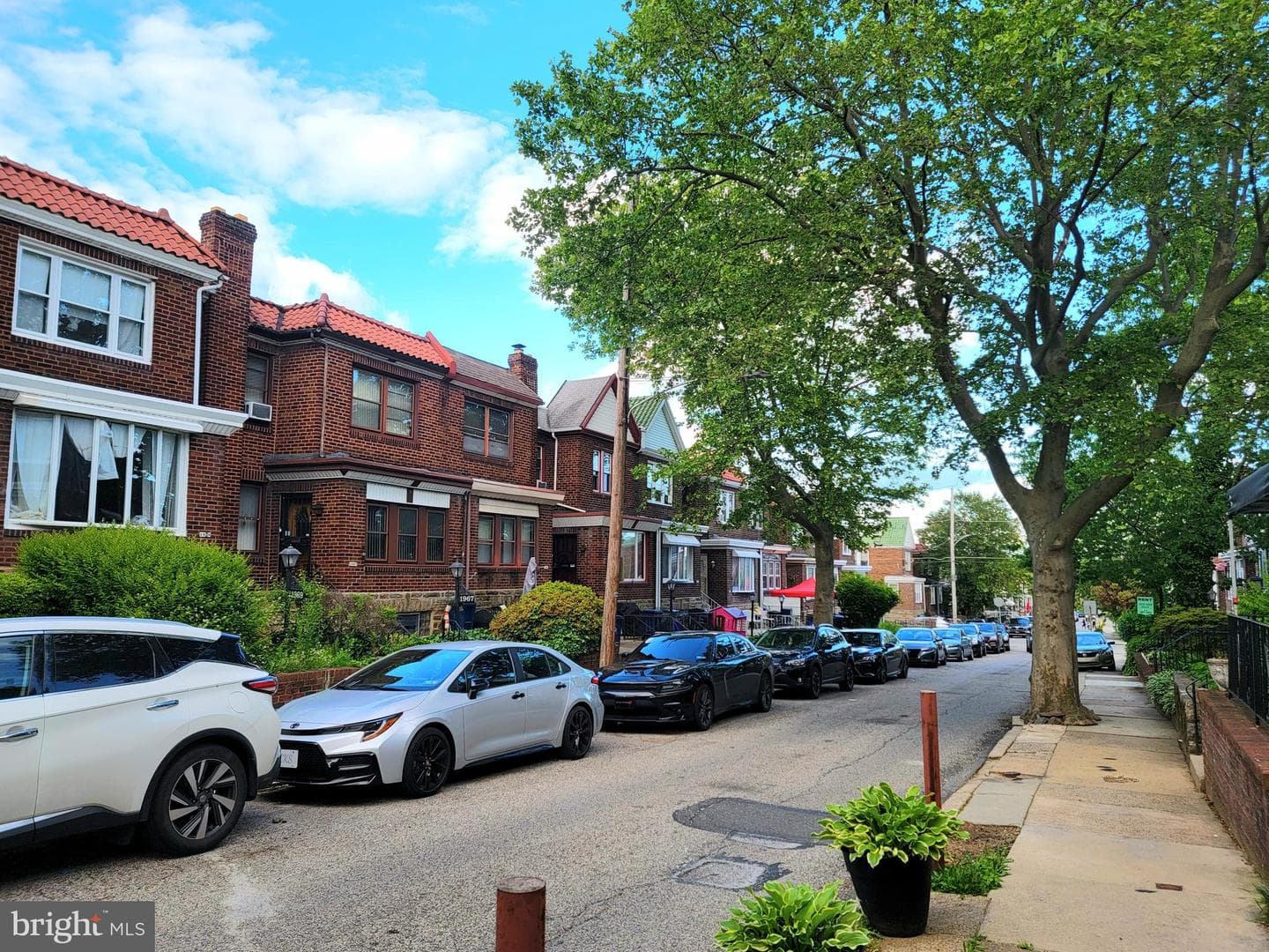 1971 Ashley Street photo 4