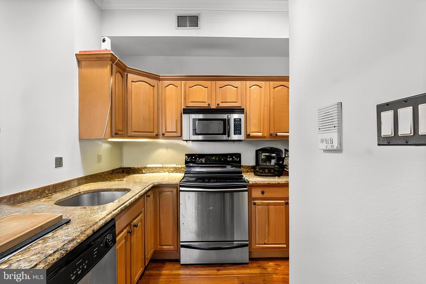 1708 Pine Street #4 photo 3