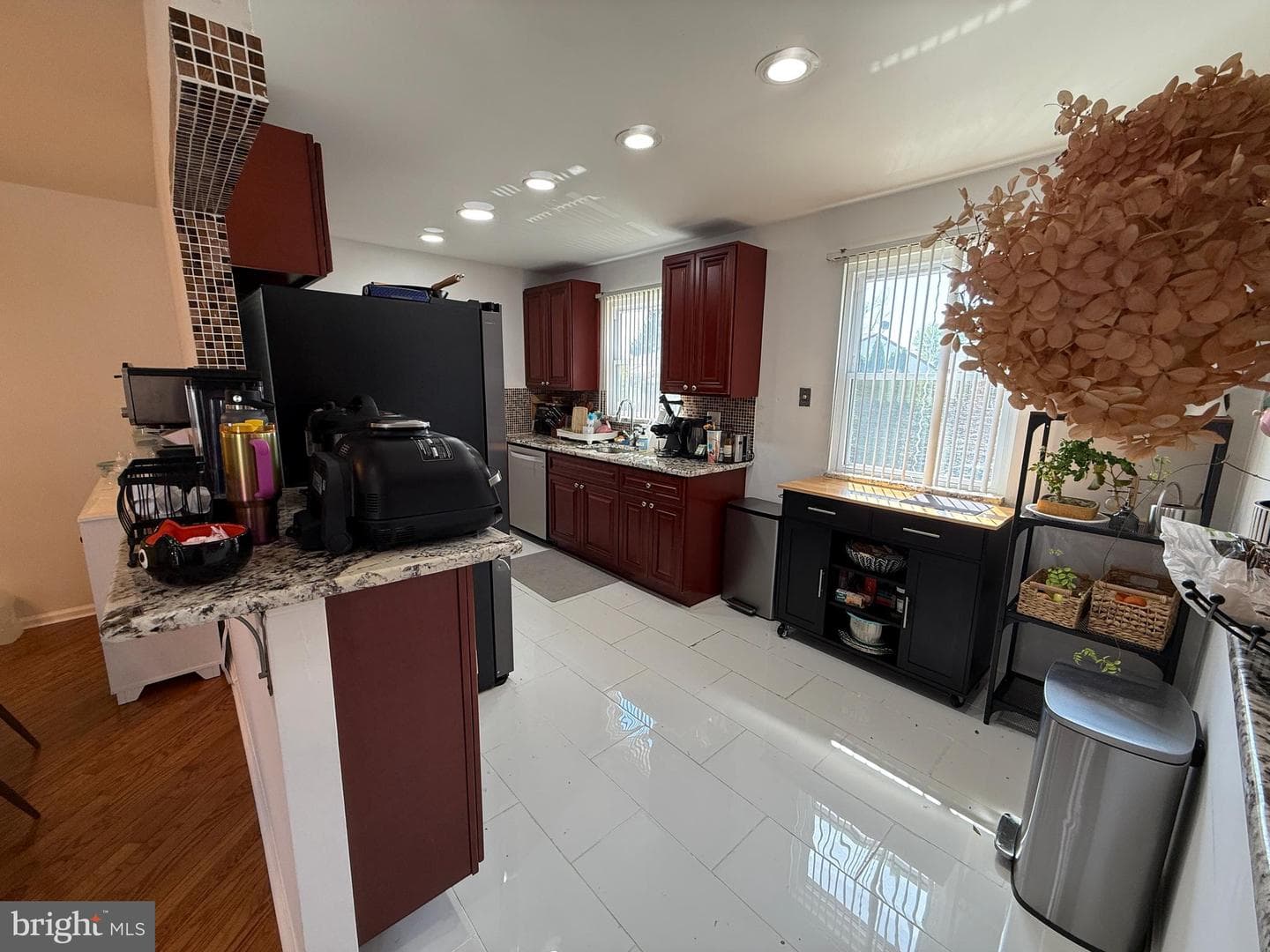 855 Barlow Street photo 21