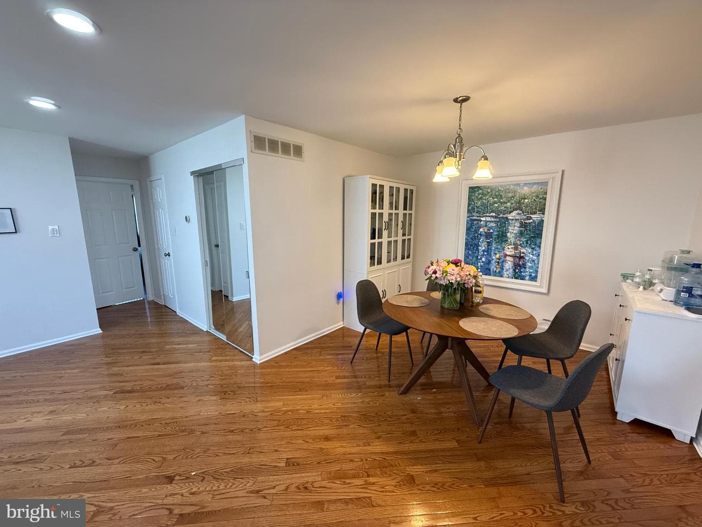 855 Barlow Street photo 25