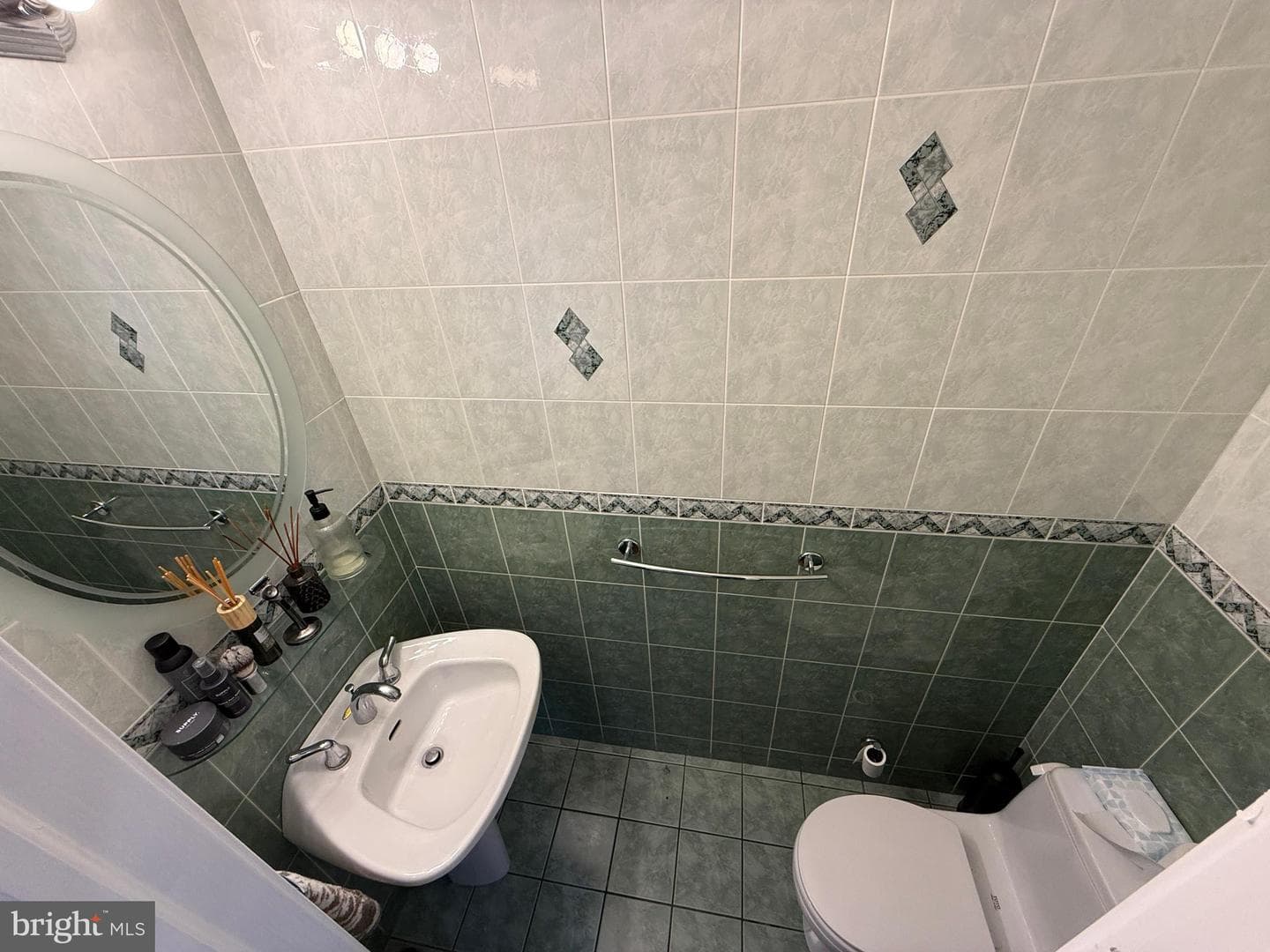 855 Barlow Street photo 26
